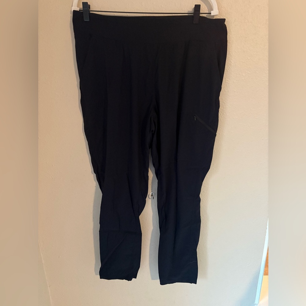 Mountain Hardwear Black Hiking Pants - size XL